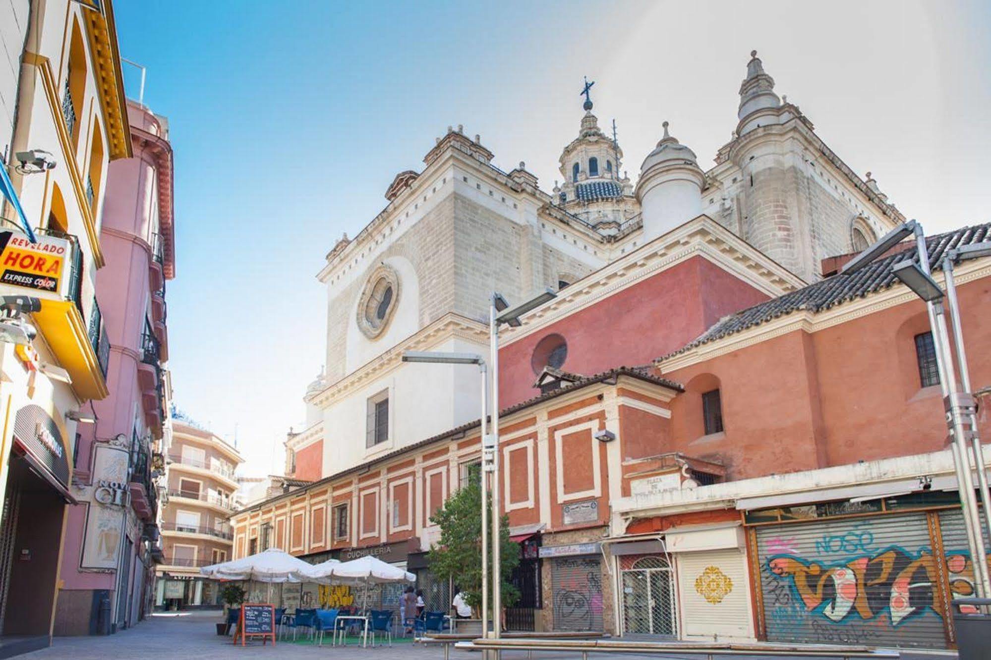 Reservaloen Plaza Del Salvador Sevilla Bagian luar foto